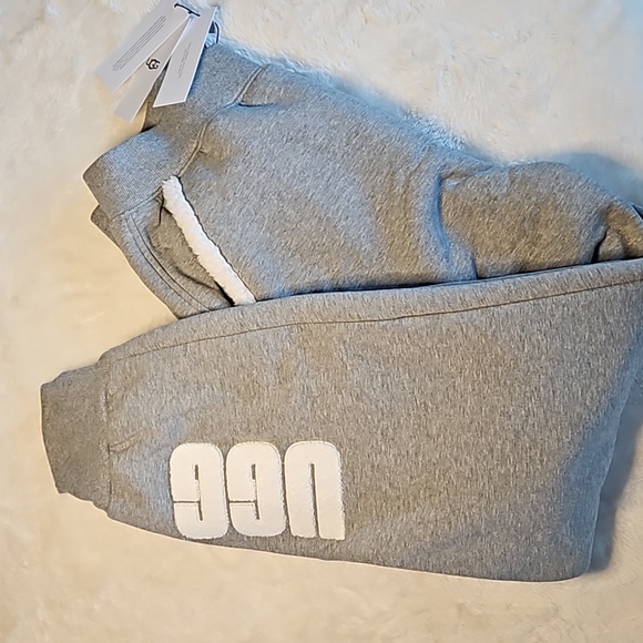 UGG Daylin Bonded Fleece Unisex Sweatpants with Logo Sz Small *NWT* MSRP $148 - Picture 7 of 13